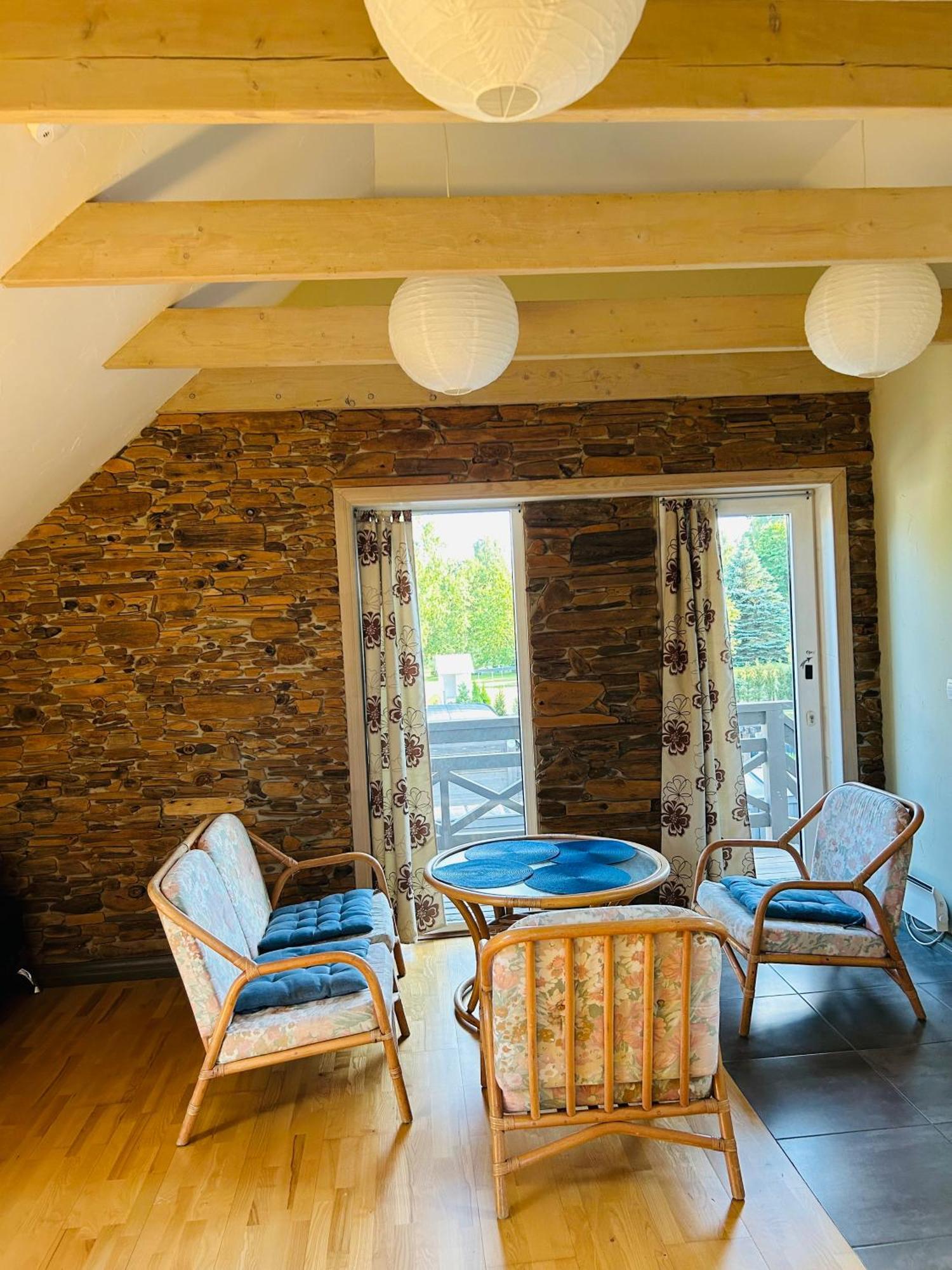 Mezalauki Villa Kolka Bagian luar foto